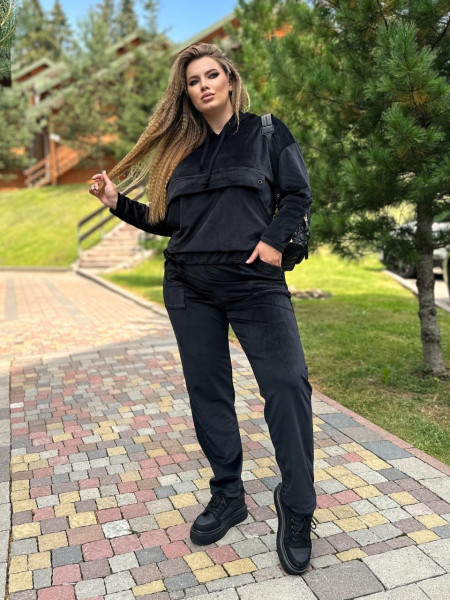 Шикарний прогулянковий велюровий костюмчик 