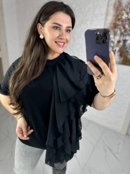 Блуза з шифоновим воланом 