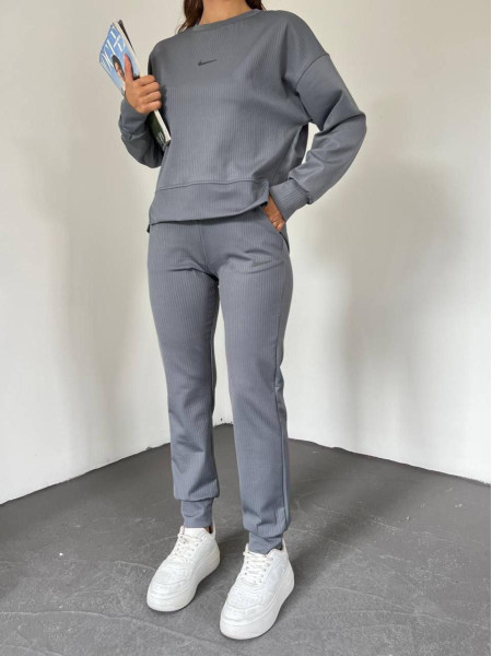 Молодіжний костюм з накатом 