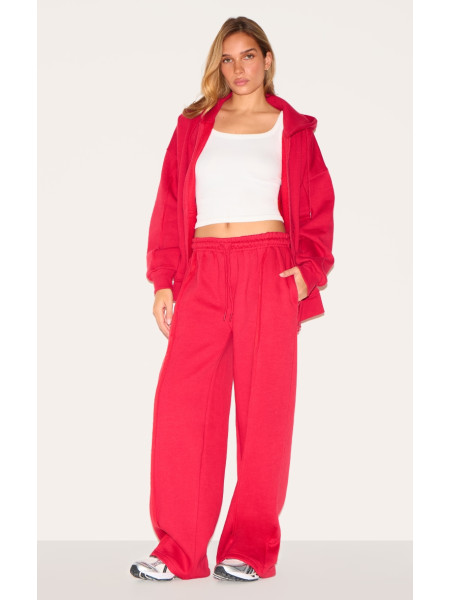 Червоний негабаритний блискавка через балахон деталей шва