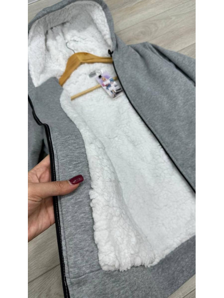 Спортивний костюм на хутрі 