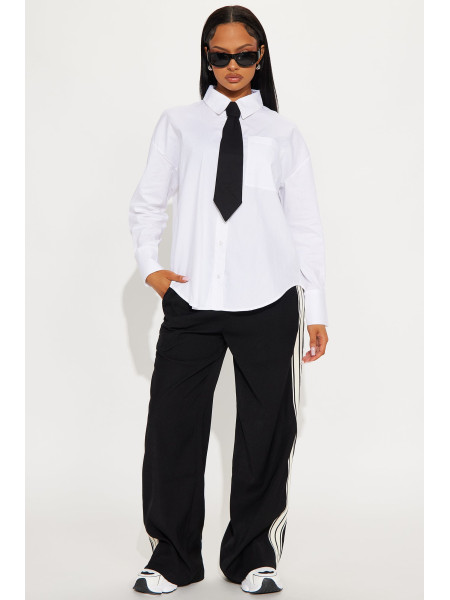 Повернення в офіс: Сорочка з попліну з краваткою