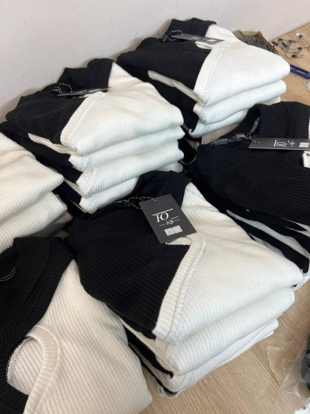 Кофта крапля 2 кольори 001/2