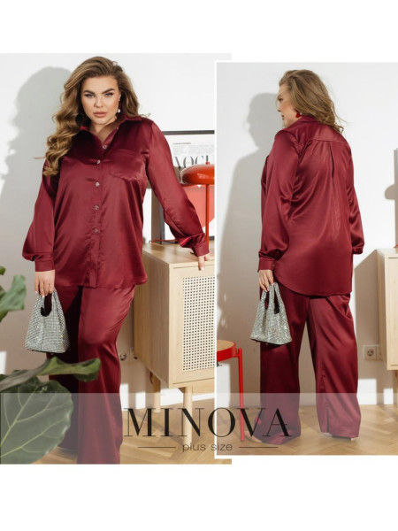 Святковий костюм із шовку 