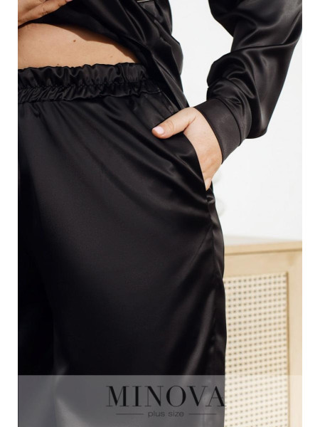 Святковий костюм із шовку 