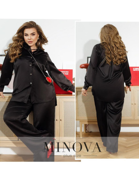 Святковий костюм із шовку 