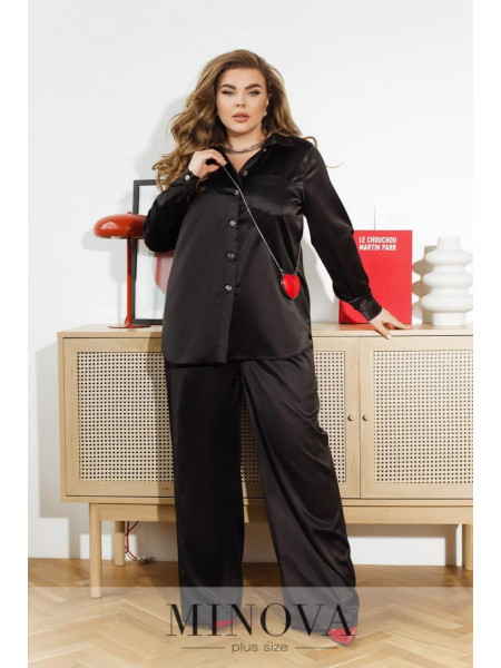 Святковий костюм із шовку 