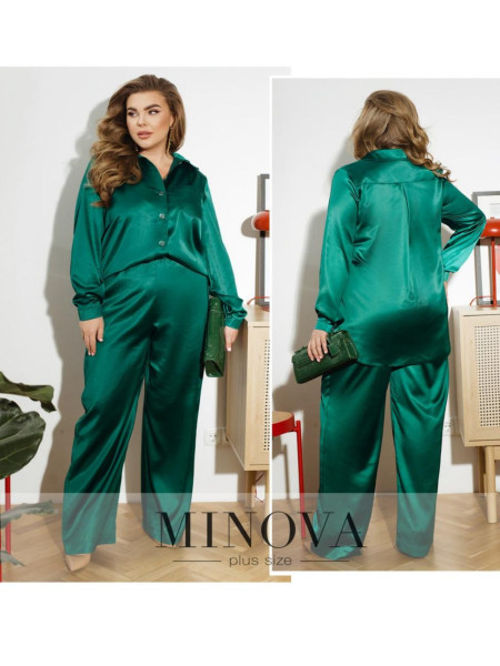 Святковий костюм із шовку 