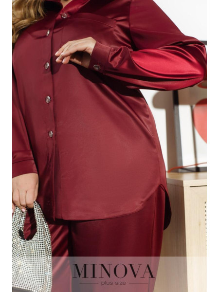 Святковий костюм із шовку 