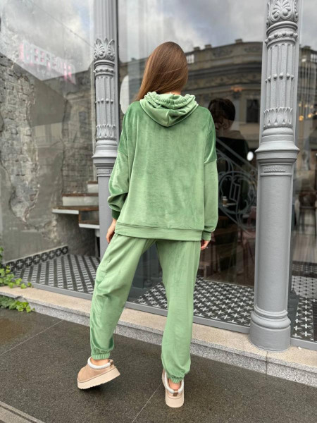 Велюровий костюм на хутрі 