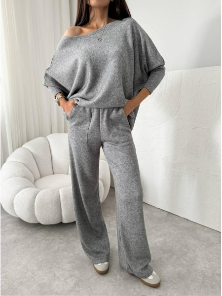 Брючний костюм з ангори 