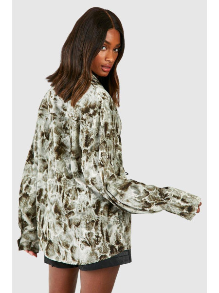 Шифонова сорочка зі змійковим принтом