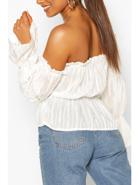 Білий топ у тонку атласну смужку з об’ємними рукавами і бардо