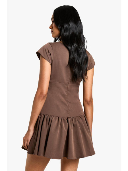 Міні -фігуристна сукня з плетеної шапки рукава