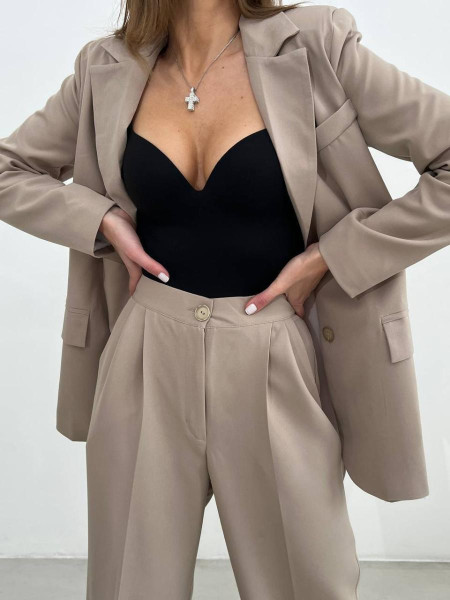 Класичний костюм піджак на підкладі 