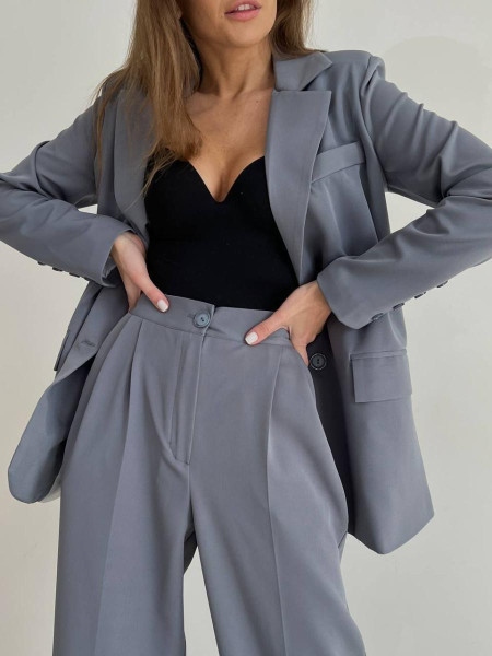 Класичний костюм піджак на підкладі 